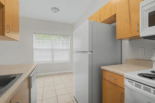 $159,900 | 2403 Hartsfield Road, Unit 401, Tallahassee, FL 32303