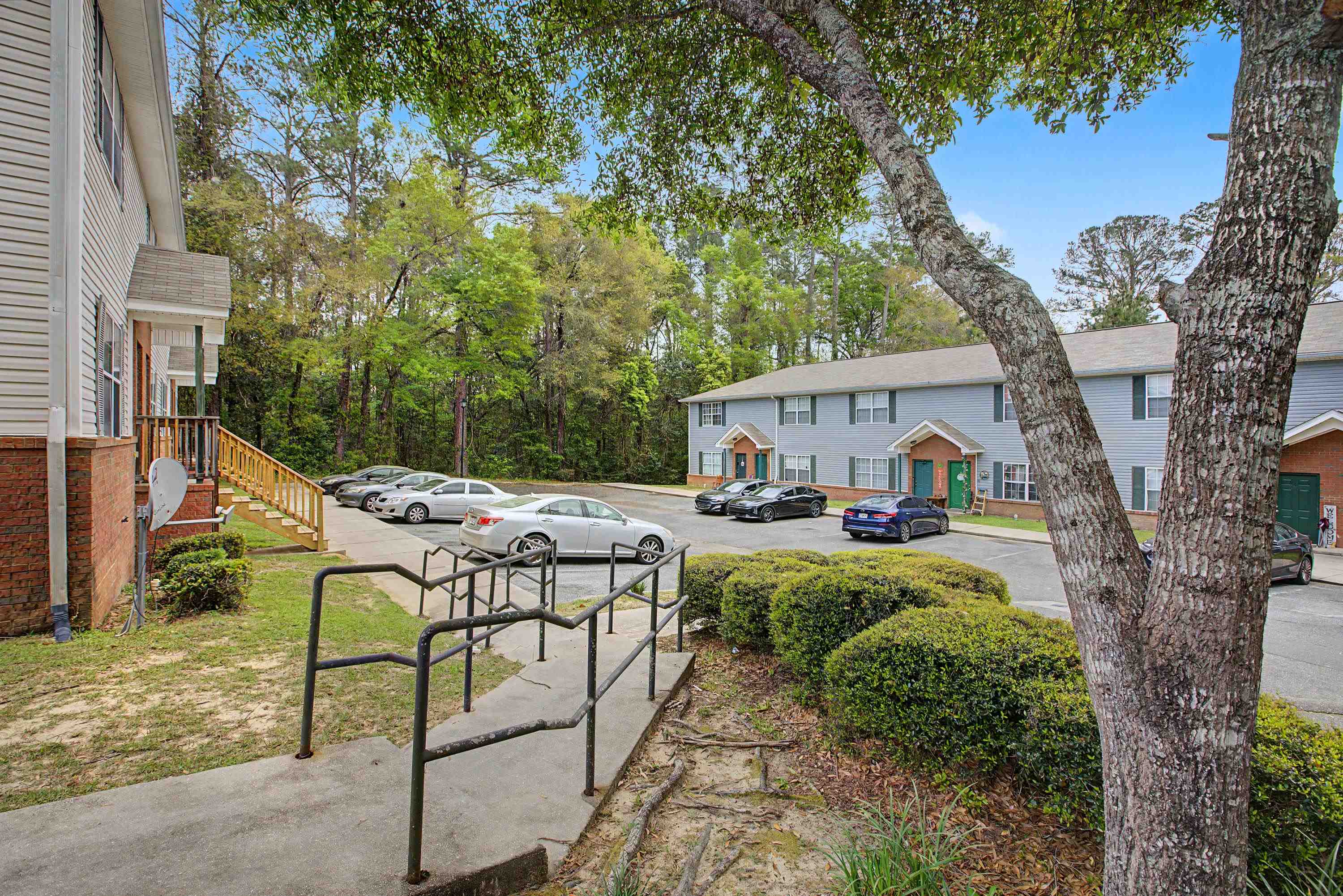 2403 Hartsfield Road, Unit 401 Tallahassee, FL 32303 - Photo 4 of 45