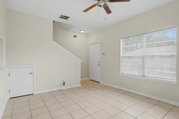 $159,900 | 2403 Hartsfield Road, Unit 401, Tallahassee, FL 32303
