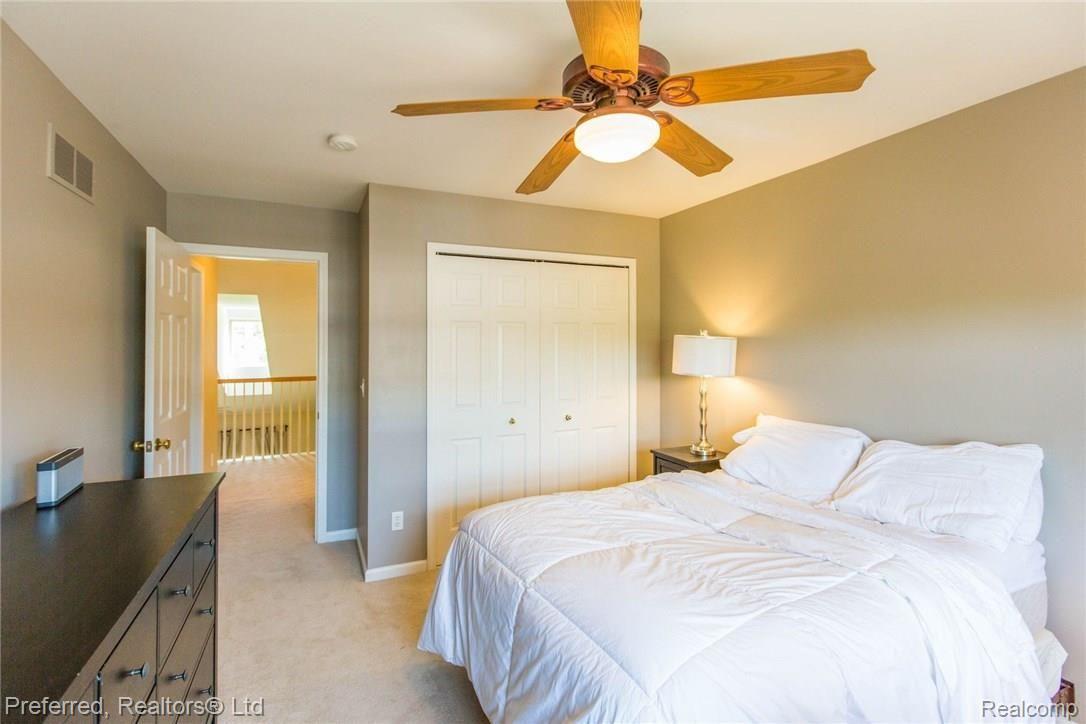 16922 Farmington Road Livonia, MI 48154 - Photo 23 of 30 23.jpg