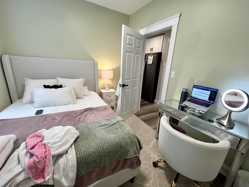 242 West 3rd Street, Unit 2 Boston, MA 02127 - Photo 17 of 21