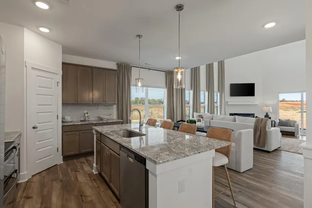 $582,416 | 445 Bear Crk Boulevard, Freeport, FL 32439