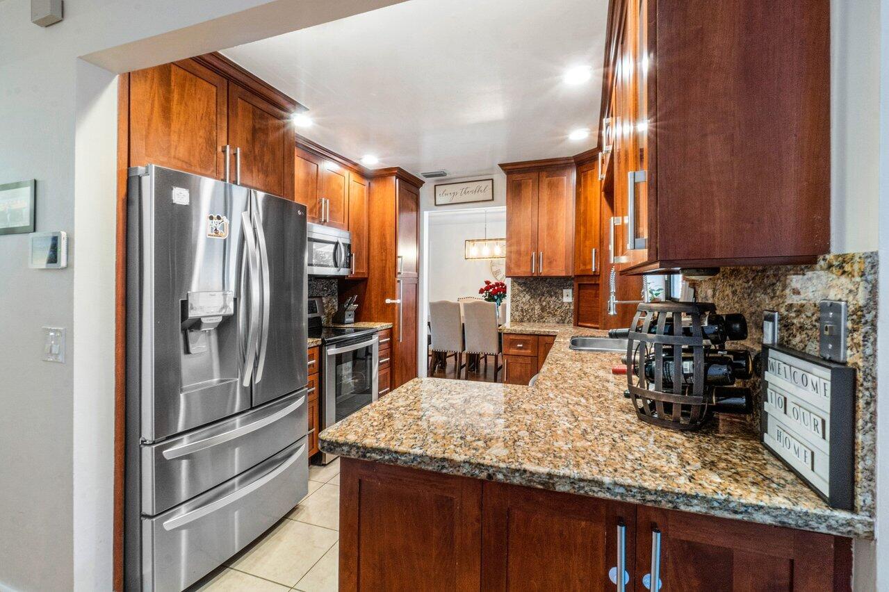 12901 Southwest 148th Street Road Miami, FL 33186 - Photo 8 of 28 kitchen