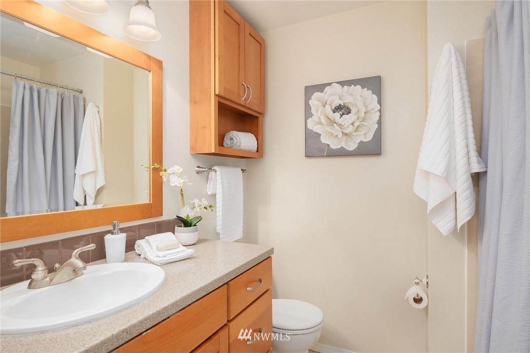10615 Northeast 175th Street Bothell, WA 98011 - Photo 19 of 23