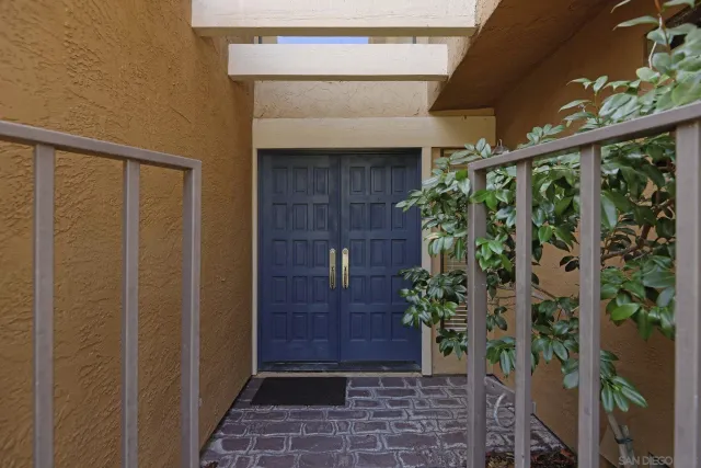 $5,995 | 2585 Caminito Muirfield, La Jolla, CA 92037
