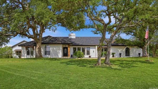$999,000 | 31421 Wild Oak Hill, Fair Oaks Ranch, TX 78015