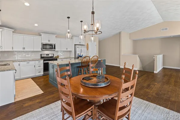 $415,000 | 1420 Mc Kinley Street, Mascoutah, IL 62258