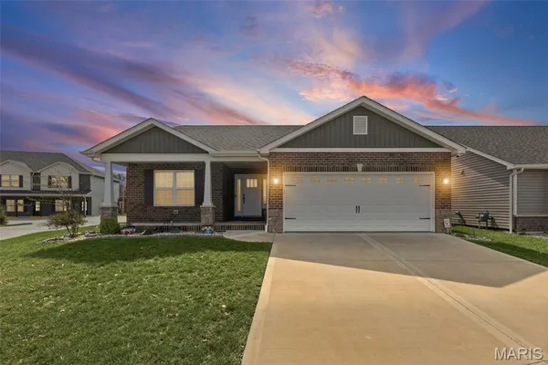 $415,000 | 1420 Mc Kinley Street, Mascoutah, IL 62258