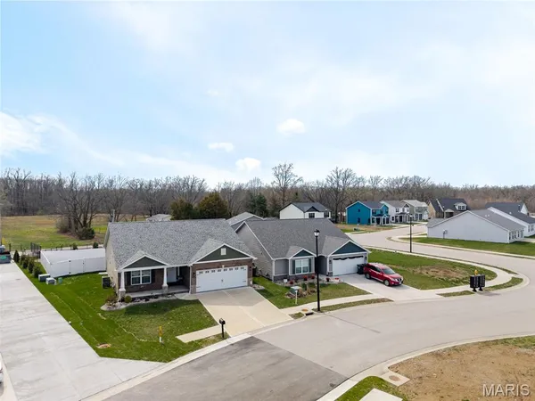 $415,000 | 1420 Mc Kinley Street, Mascoutah, IL 62258