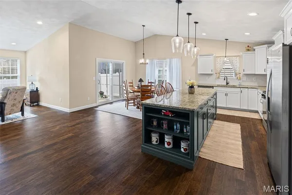 $415,000 | 1420 Mc Kinley Street, Mascoutah, IL 62258