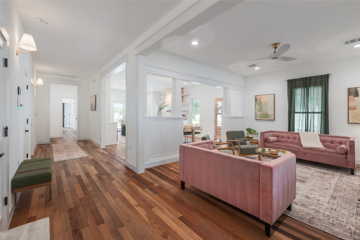 1701 Willow Street Austin, TX 78702 - Photo 11 of 29 Wide hallway flanks living room.