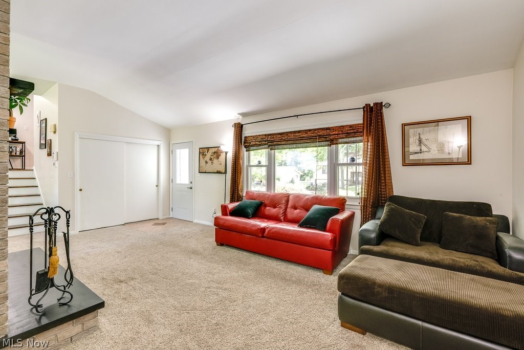 652 Garnette Road Akron, OH 44313 - Photo 9 of 25 Gallery Image 9