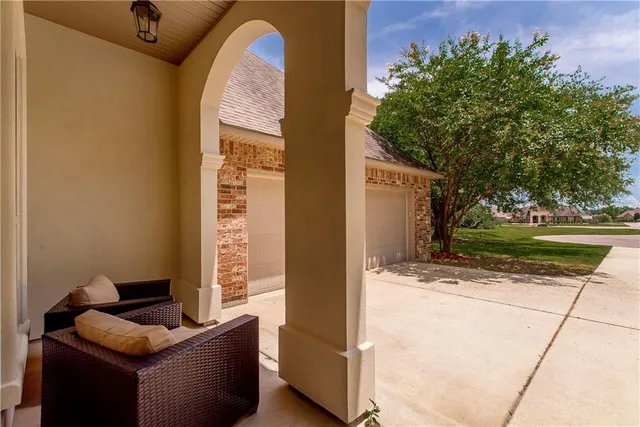 $369,900 | 429 Katie Court, Madisonville, LA 70447