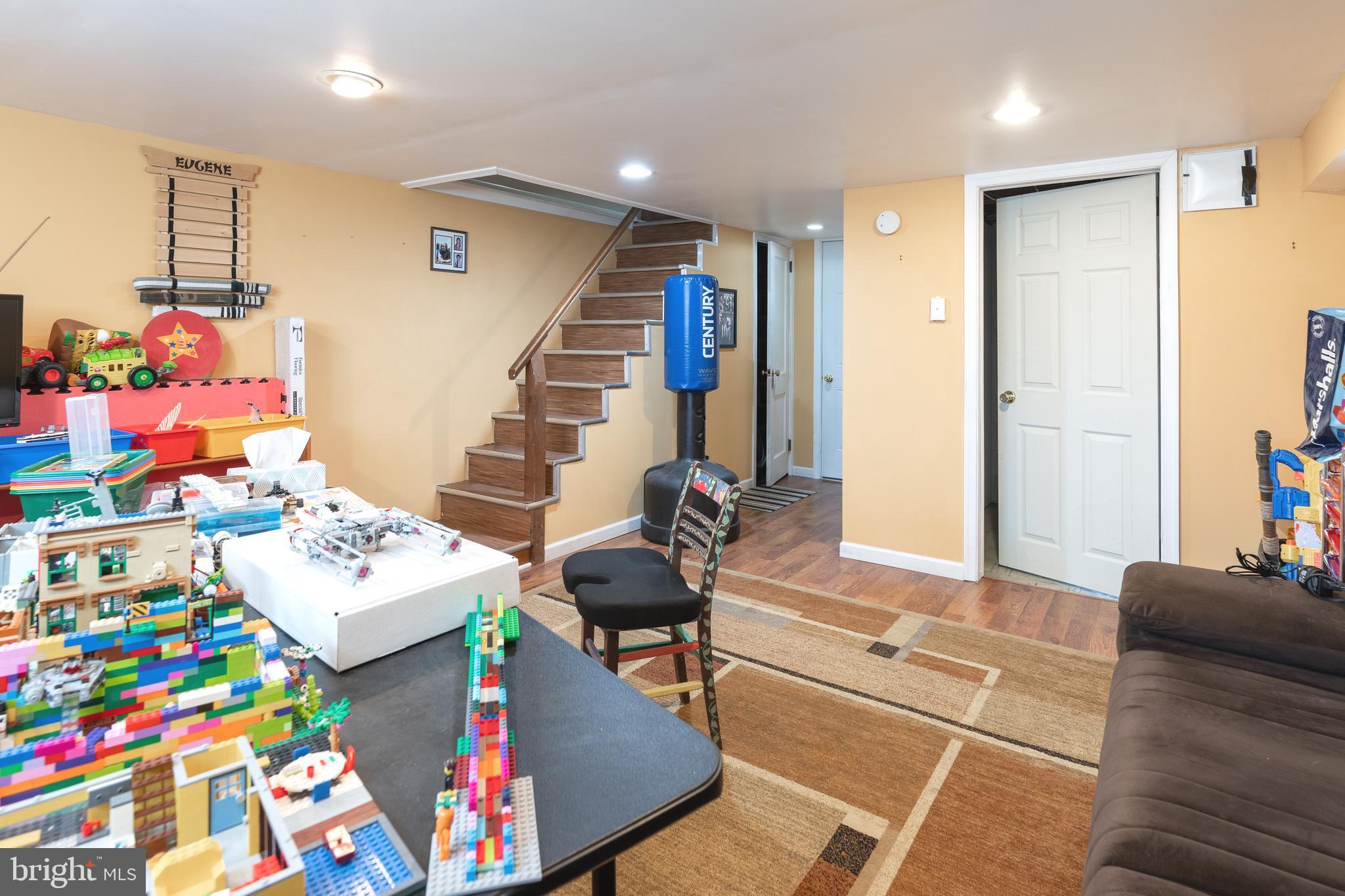 2323 Ripley Street Philadelphia, PA 19152 - Photo 35 of 40 Gallery Image 35