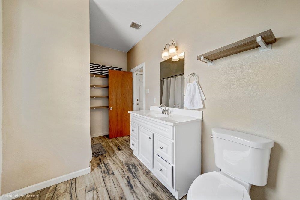 2023 West Sharp Avenue Spokane, WA 99201 - Photo 15 of 30
