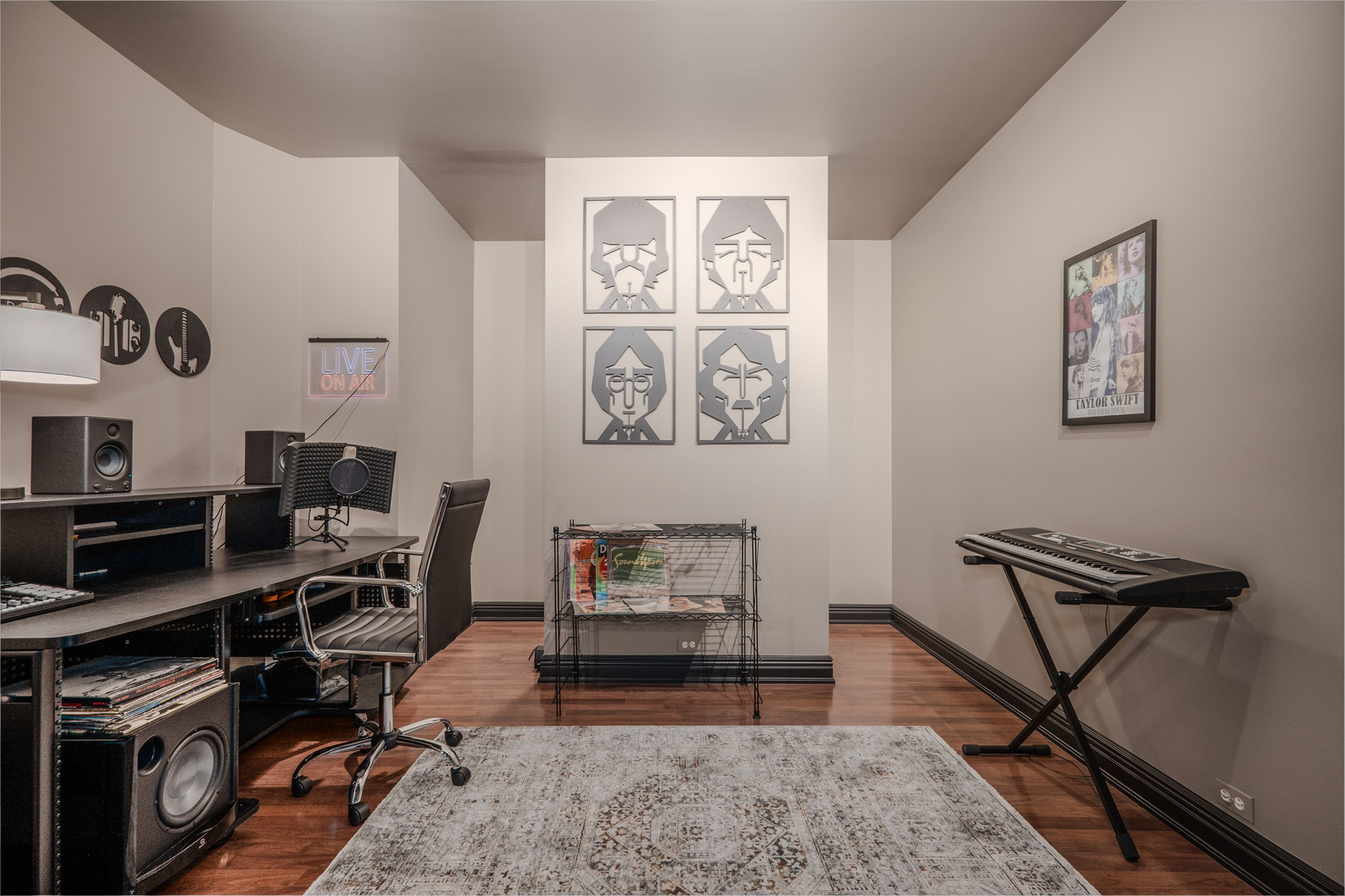 39-w915 Catlin Square Geneva, IL 60134 - Photo 50 of 58 a workspace with furniture and wooden floor