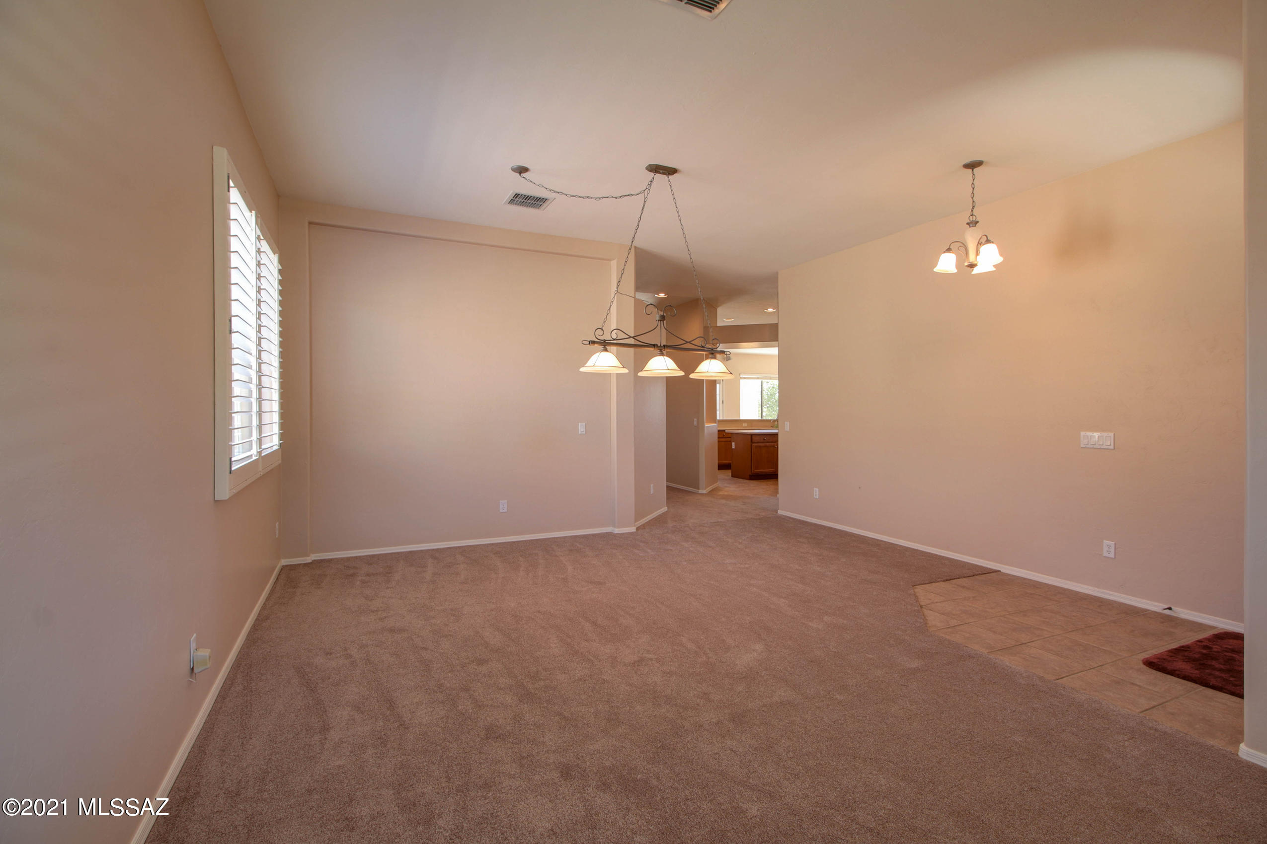 7998 North Rondure Loop Tucson, AZ 85743 - Photo 6 of 39 Gallery Image 6