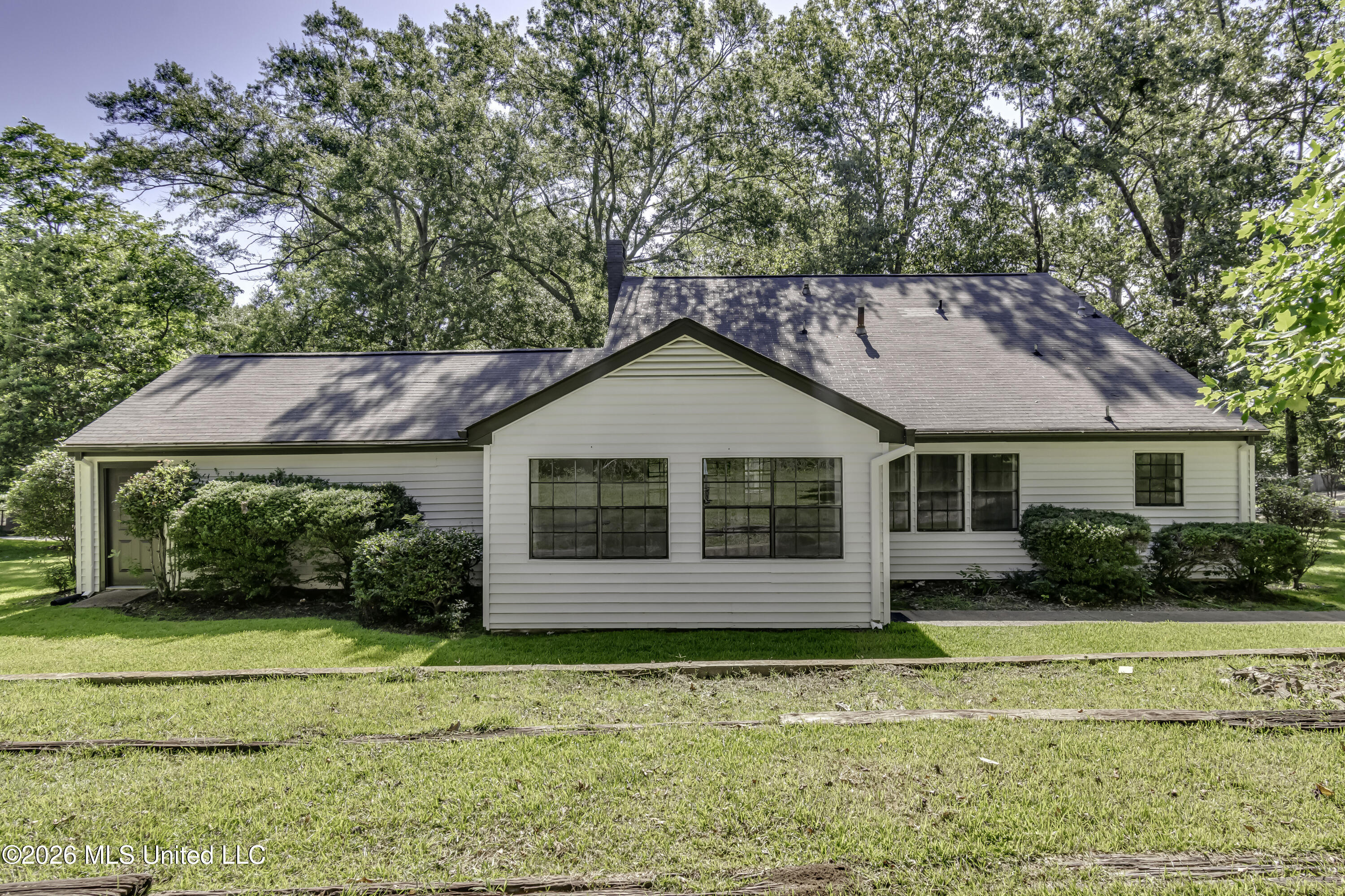 121 North Central Avenue Ridgeland, MS 39157 - Photo 11 of 60 121 N Central Ave--11