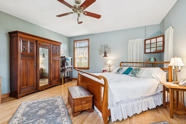 $1,349,999 | 1115 White Eagle Drive, Laurel, NY 11948