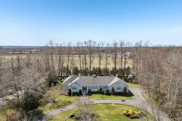 $1,349,999 | 1115 White Eagle Drive, Laurel, NY 11948