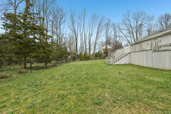 $1,349,999 | 1115 White Eagle Drive, Laurel, NY 11948