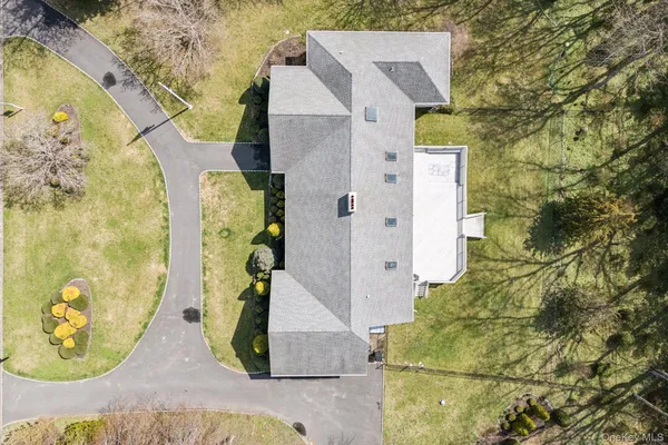 $1,349,999 | 1115 White Eagle Drive, Laurel, NY 11948