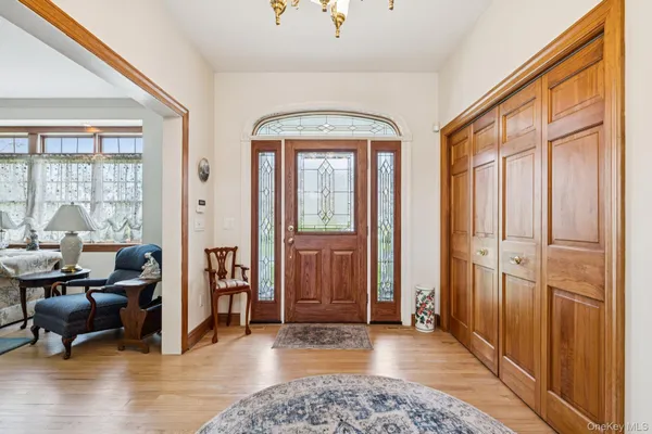 $1,349,999 | 1115 White Eagle Drive, Laurel, NY 11948