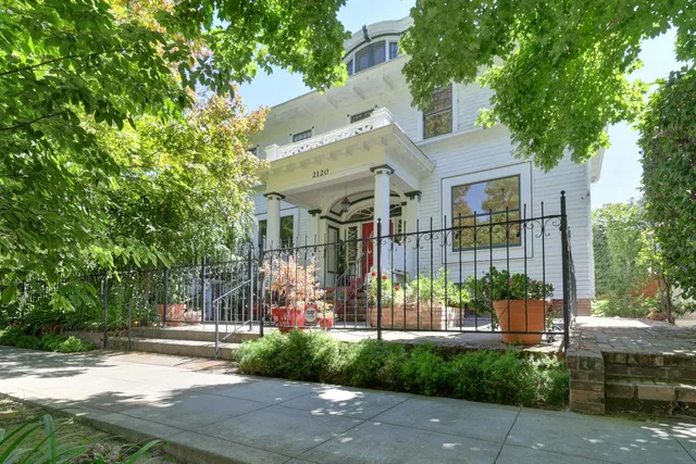 $1,485,000 | 2120 G Street, Sacramento, CA 95816