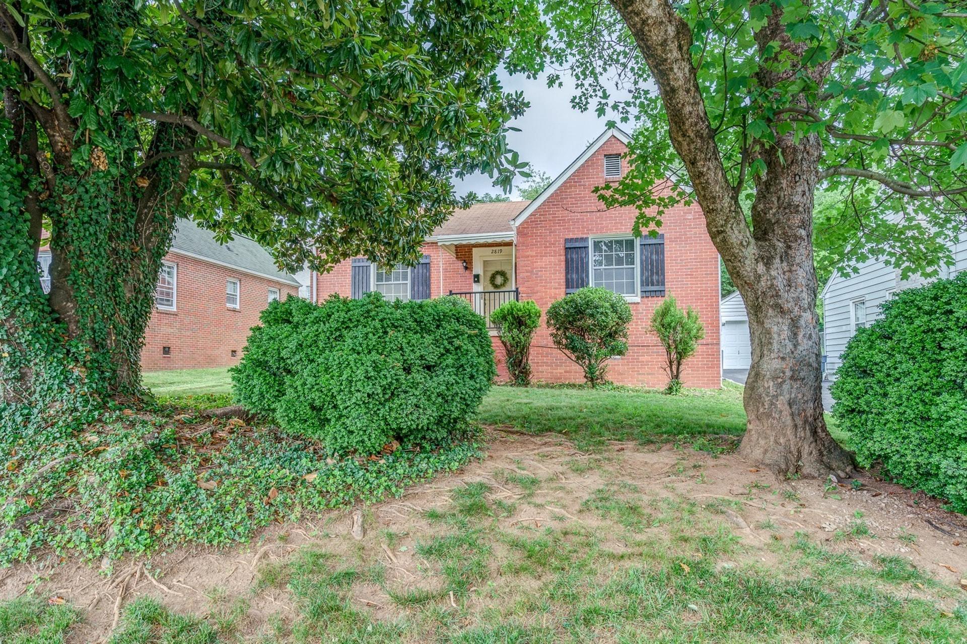 2819 Corbieshaw Road Southwest Roanoke, VA 24015 - Photo 3 of 25 003-319113-2819 Corbieshaw Road Southwes