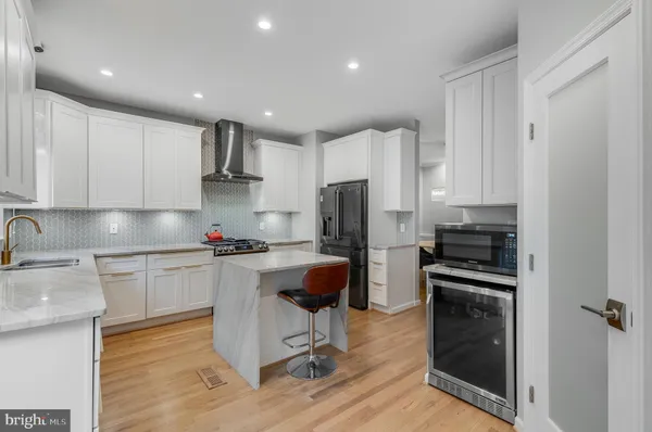 $6,250 | 1507 North Colonial Terrace, Arlington, VA 22209