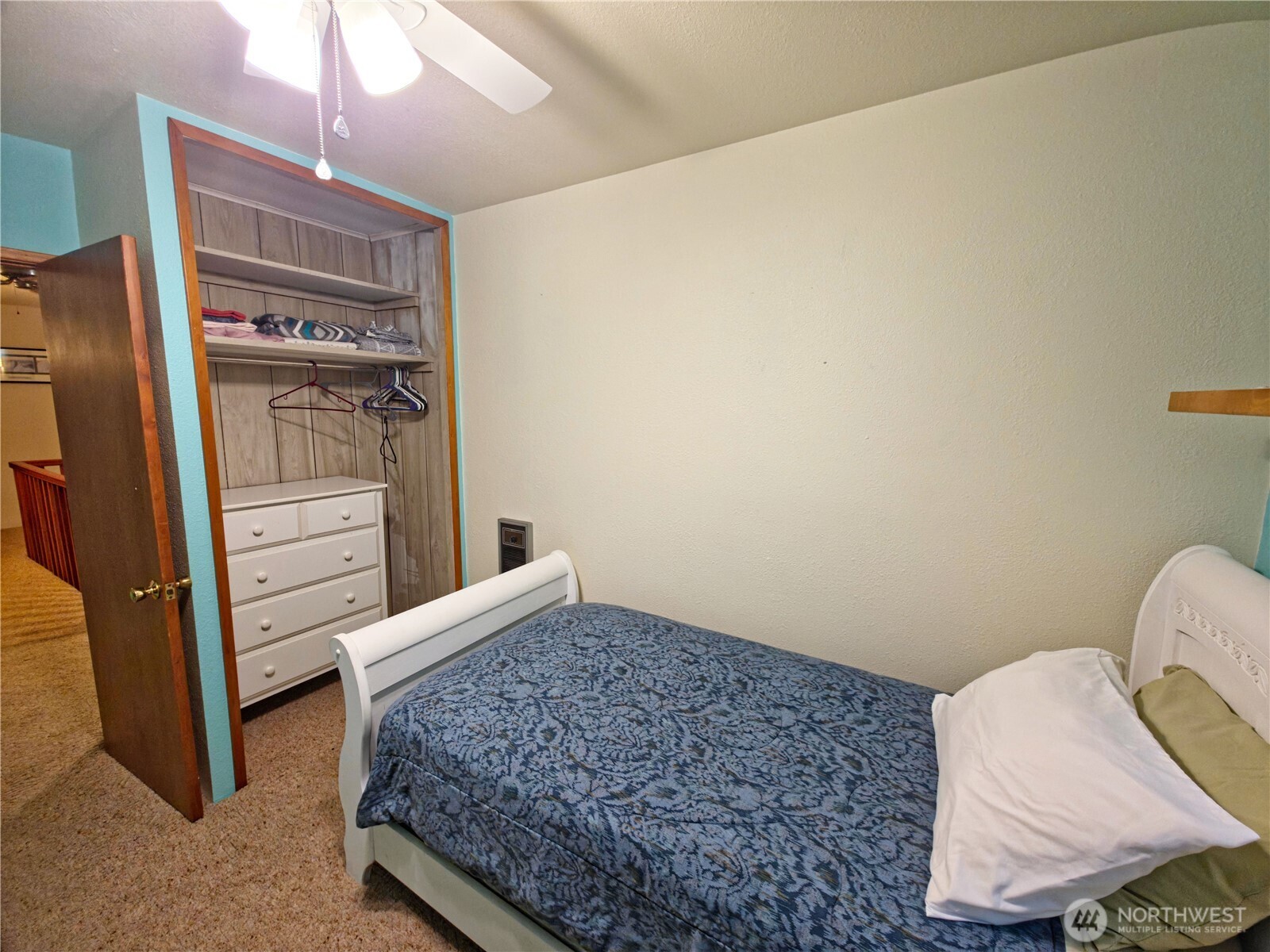 54 Pacific Lane Pacific Beach, WA 98571 - Photo 25 of 37 a bedroom with a bed and furniture