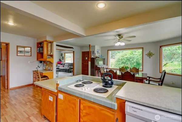 $649,900 | 54 Pacific Lane, Pacific Beach, WA 98571