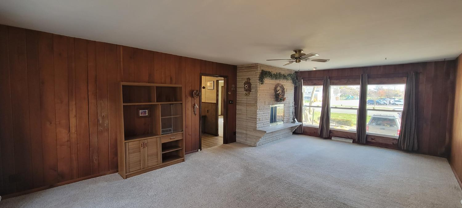 1607 Roosevelt Road Valparaiso, IN 46383 - Photo 12 of 32 1500x675