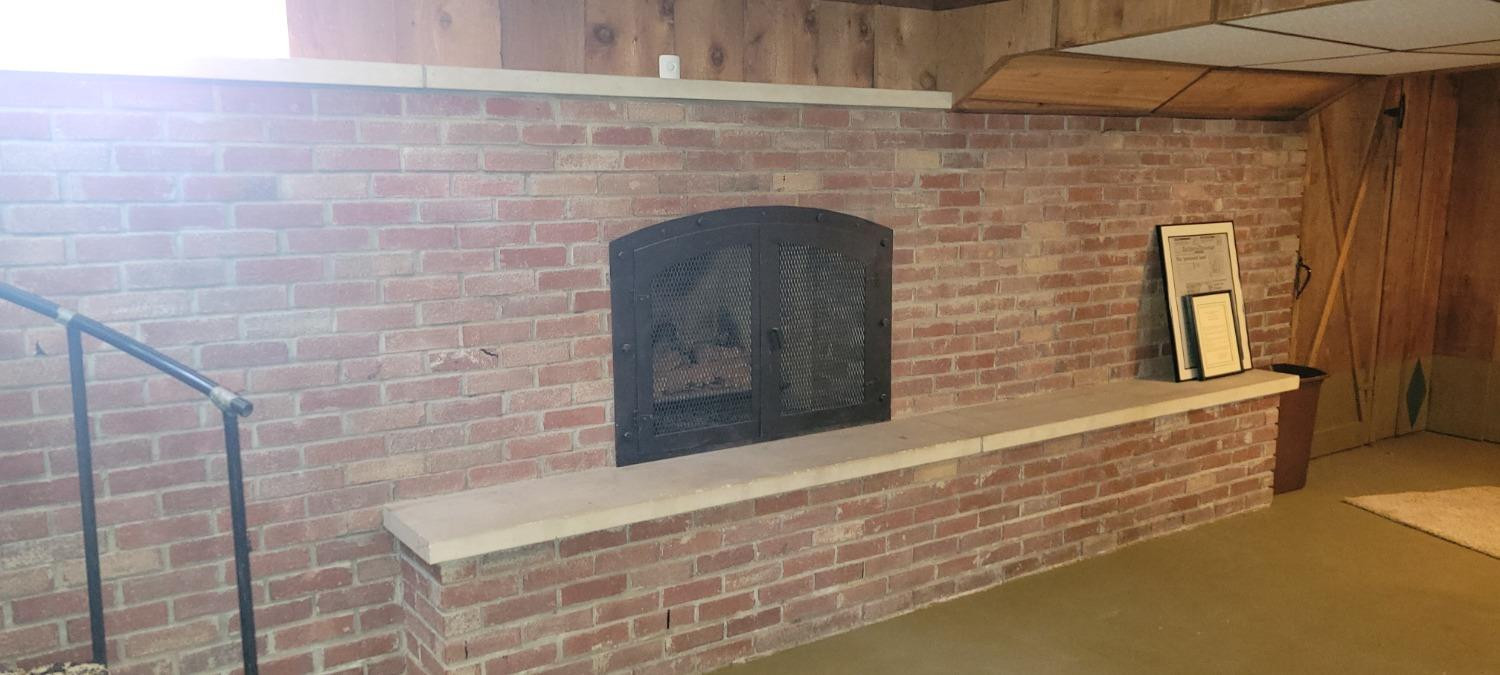 1607 Roosevelt Road Valparaiso, IN 46383 - Photo 17 of 32 1500x675