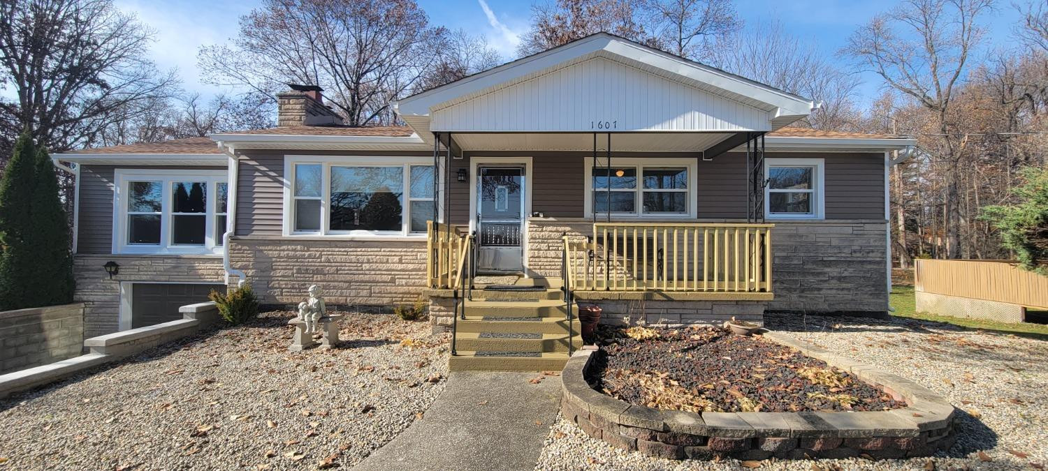 1607 Roosevelt Road Valparaiso, IN 46383 - Photo 3 of 32 1500x675
