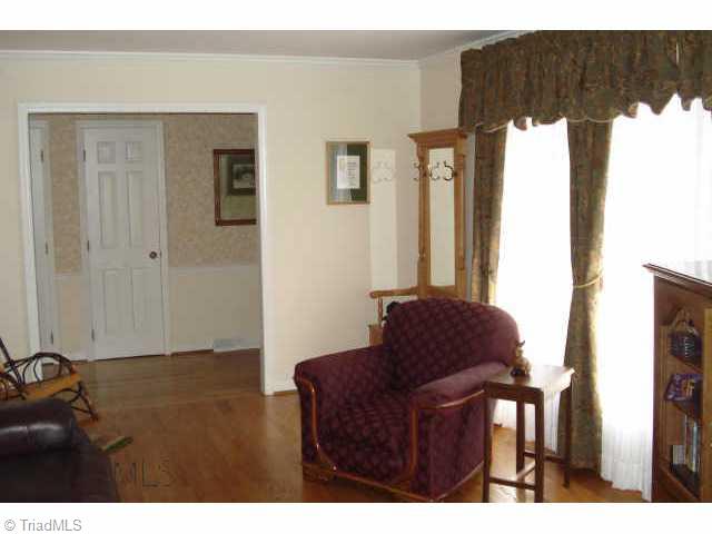 412 Grenham Road Greensboro, NC 27455 - Photo 6 of 9 Other. Living Room