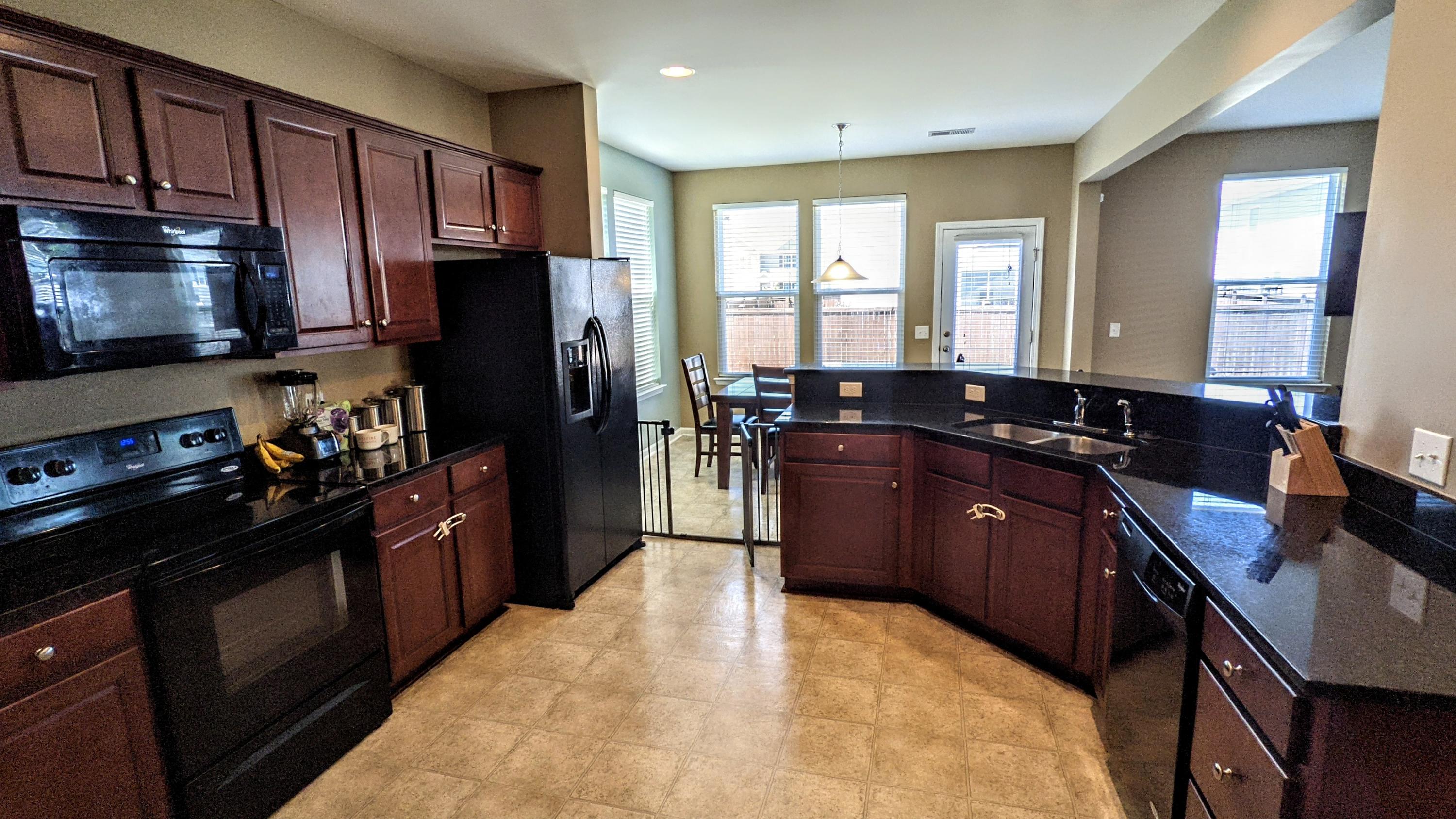 403 Forest Hills Road Summerville, SC 29486 - Photo 8 of 29 Kitchen
