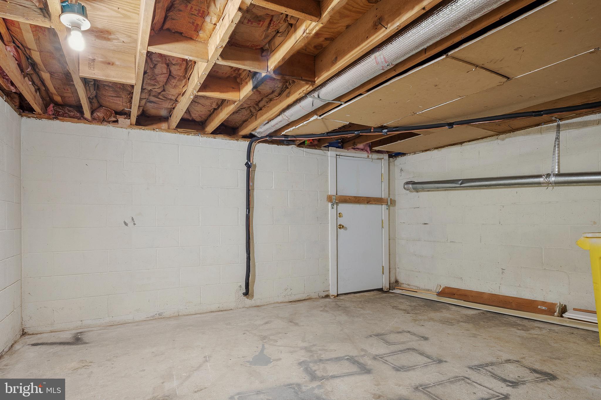 214 Old Riverside Road Brooklyn Park, MD 21225 - Photo 27 of 29 Storage