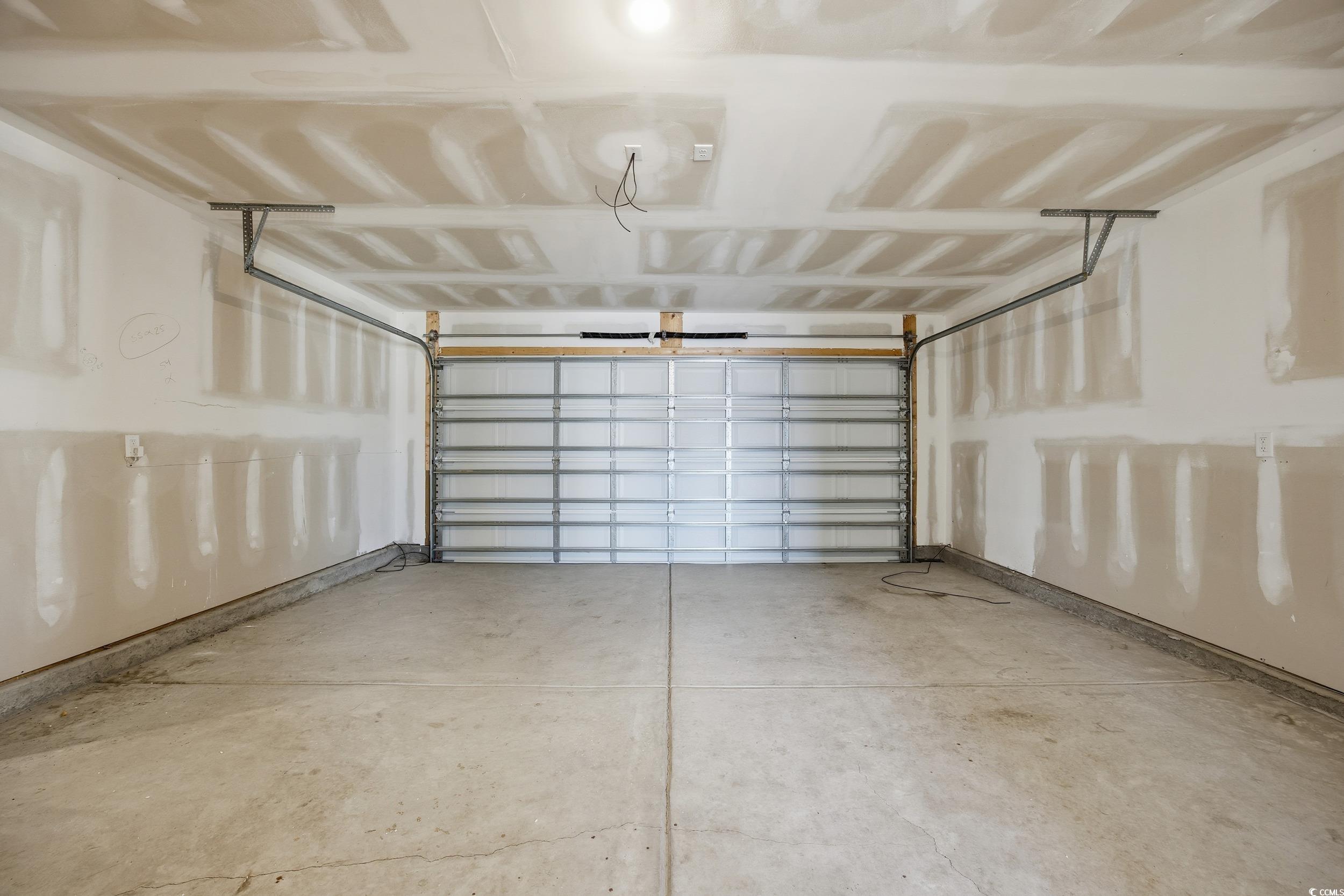1052 Kinness Drive Conway, SC 29527 - Photo 29 of 38 Garage with baseboards