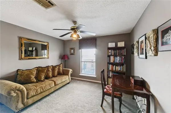 $130,000 | 1444 Carrollton Avenue, Unit 206, Metairie, LA 70005