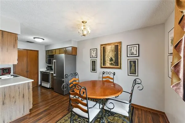 $130,000 | 1444 Carrollton Avenue, Unit 206, Metairie, LA 70005