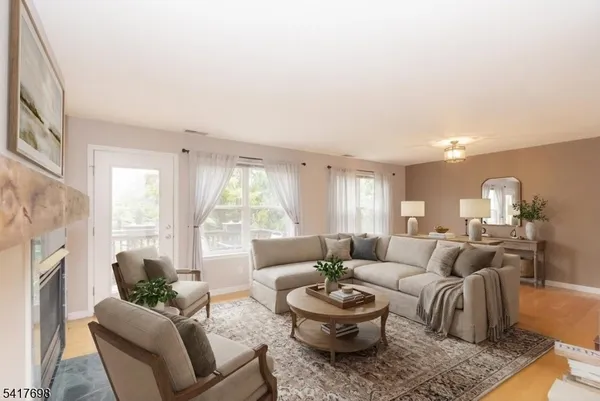 $3,100 | 4 Eagles Nest Lane, Hamburg, NJ 07419