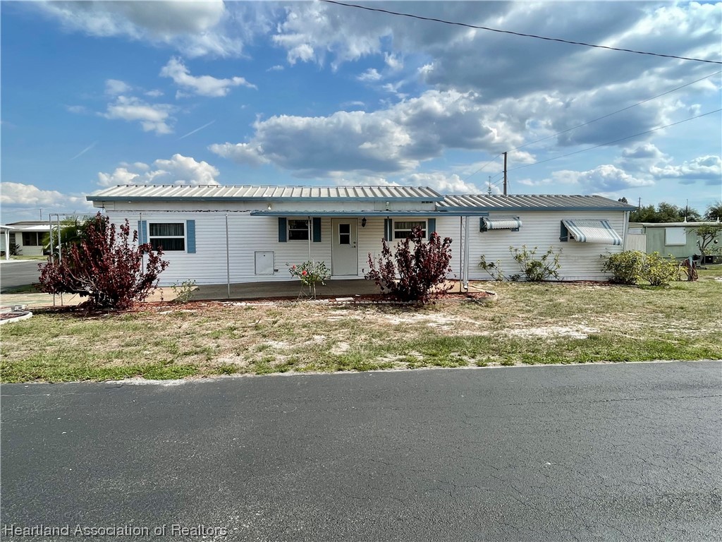 30529 Tiger Tail Road Sebring, FL 33870 - Photo 5 of 26 Gallery Image 5