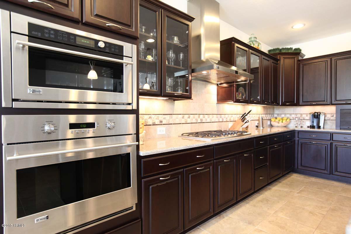 16476 West Berkeley Road Goodyear, AZ 85395 - Photo 10 of 51 Kitchen-Oven