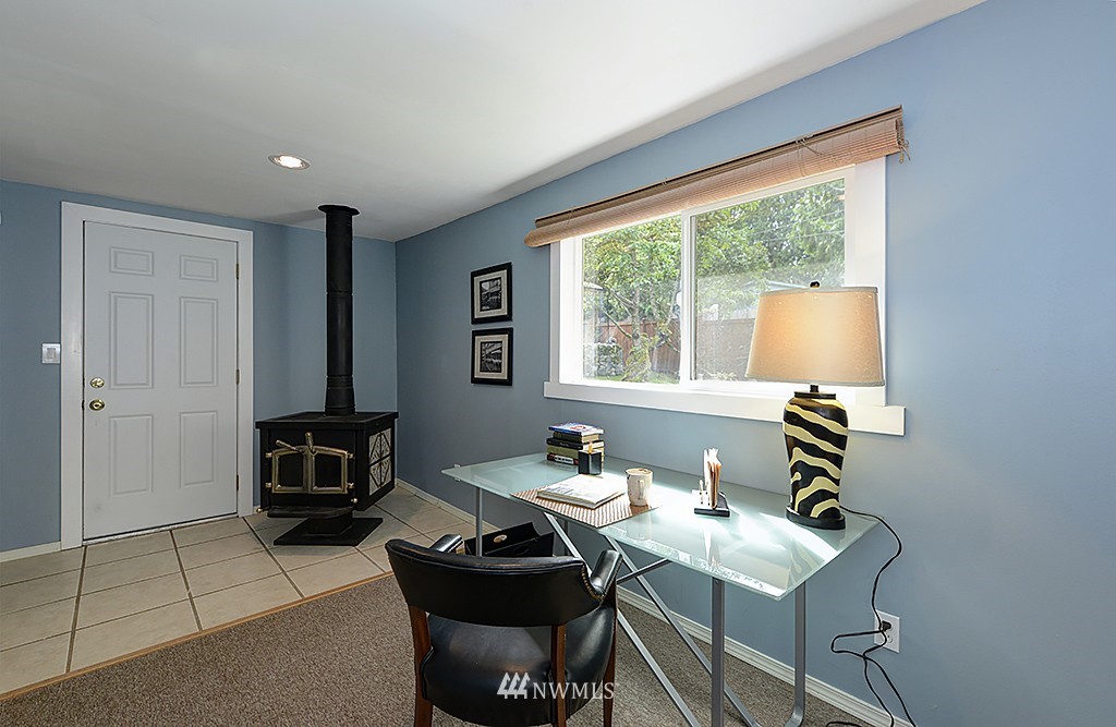9523 232nd Street Southwest Edmonds, WA 98020 - Photo 12 of 23 Gallery Image 12