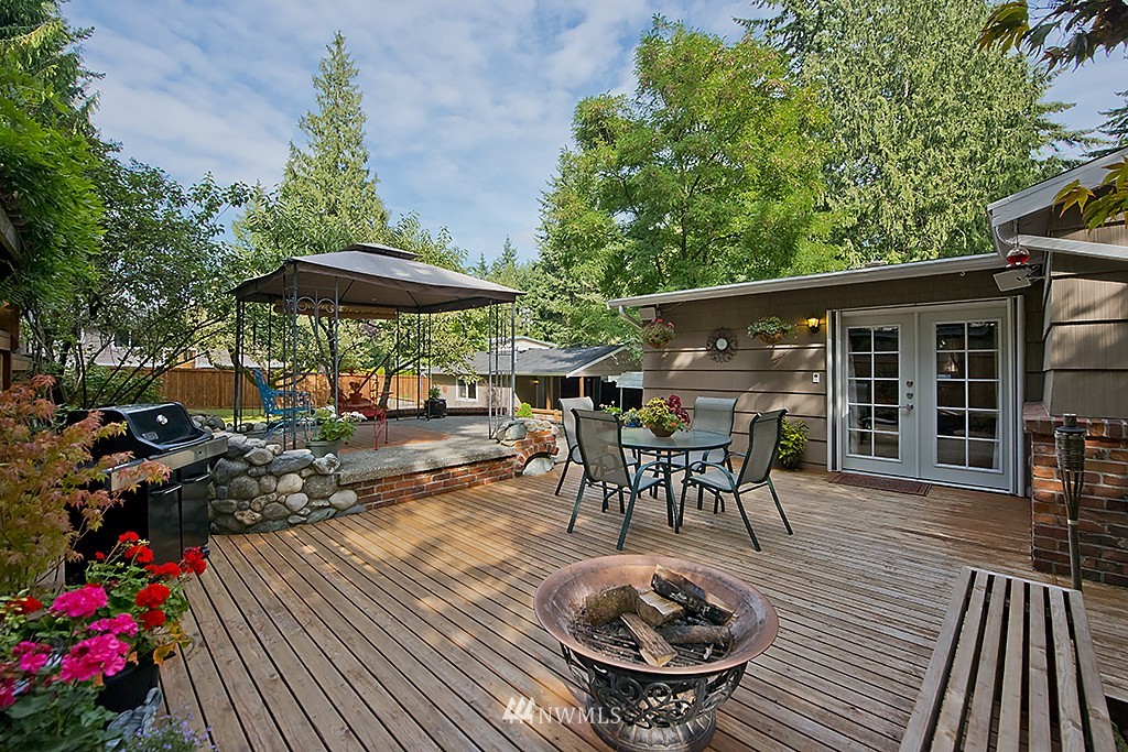9523 232nd Street Southwest Edmonds, WA 98020 - Photo 16 of 23 Gallery Image 16