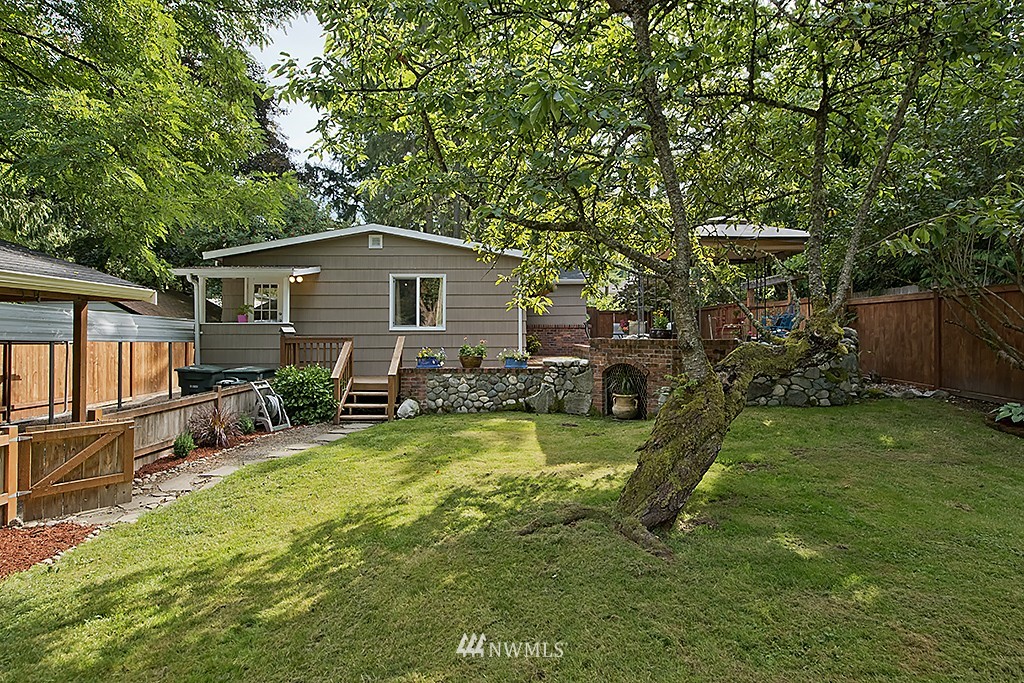 9523 232nd Street Southwest Edmonds, WA 98020 - Photo 18 of 23 Gallery Image 18