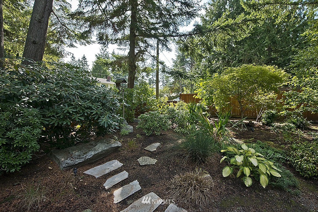 9523 232nd Street Southwest Edmonds, WA 98020 - Photo 22 of 23 Gallery Image 22