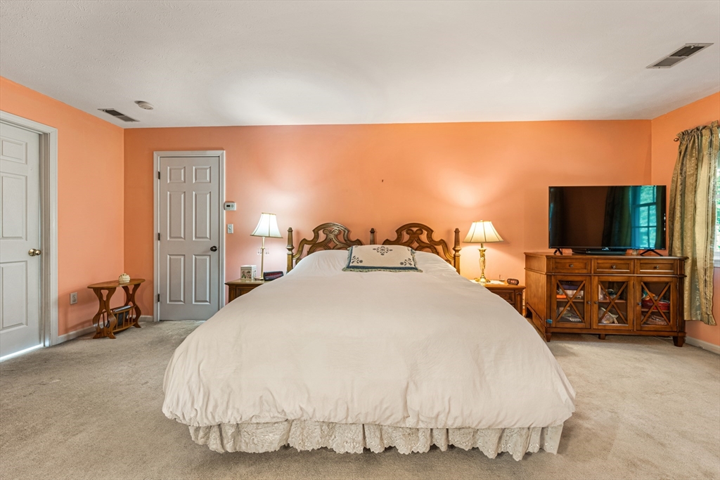 263 Boxford Road Haverhill, MA 01835 - Photo 6 of 41 Gallery Image 6