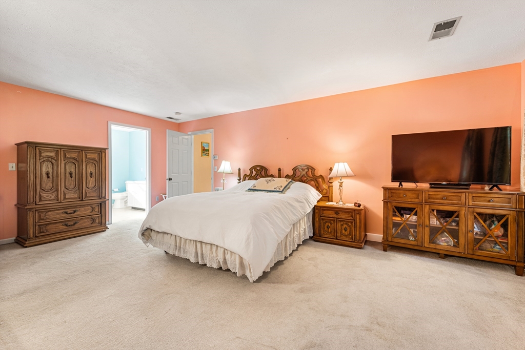 263 Boxford Road Haverhill, MA 01835 - Photo 7 of 41 Gallery Image 7